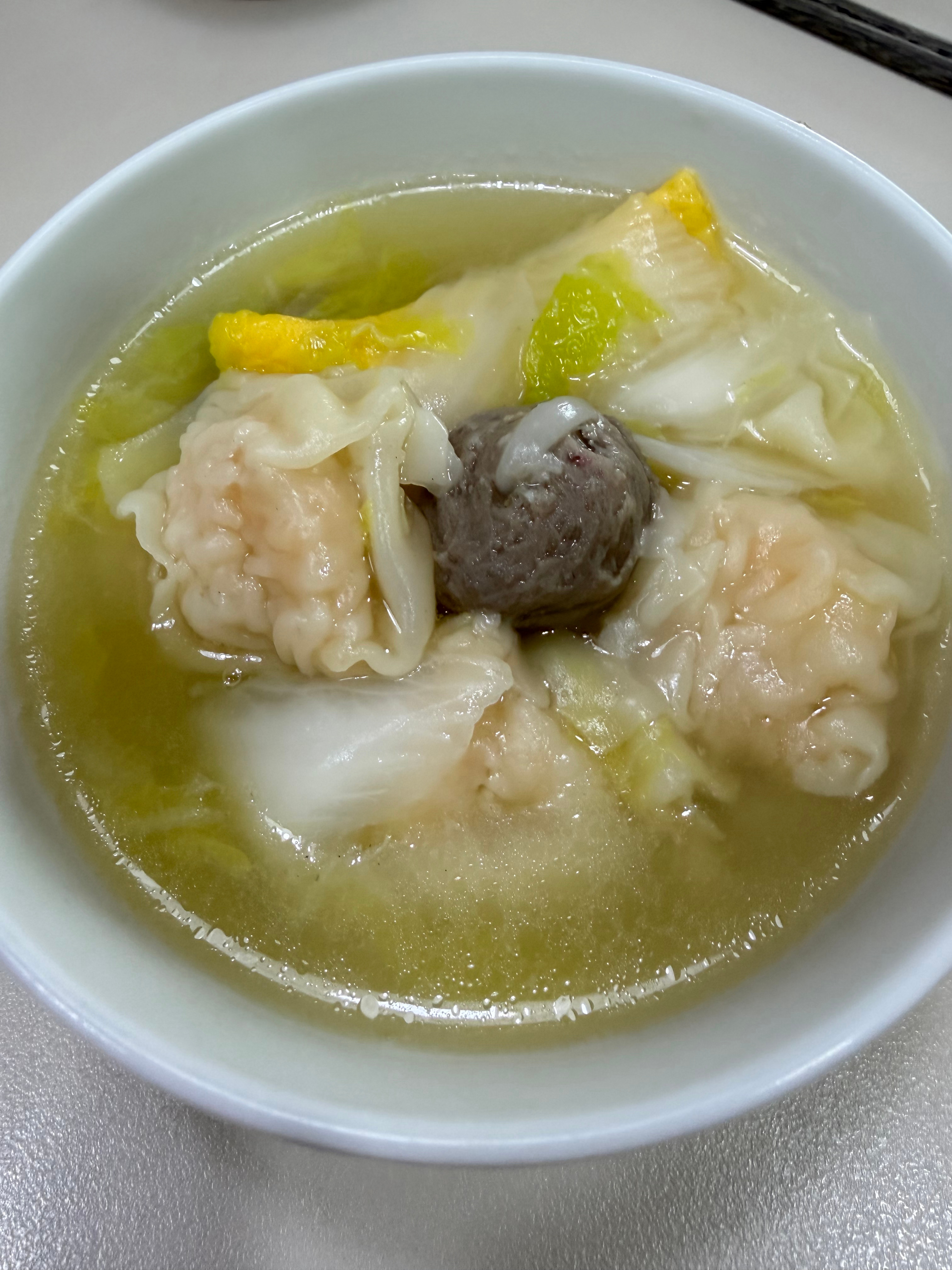 今天中午简单点来个清汤云吞吧老米的食谱