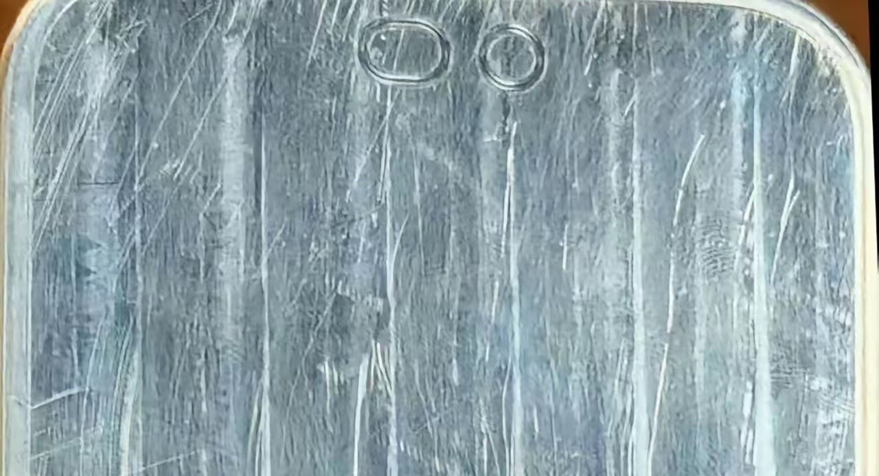 iPhone18Pro模具偷跑这代最大变化就是缩小灵动岛，相较17缩小了35%，