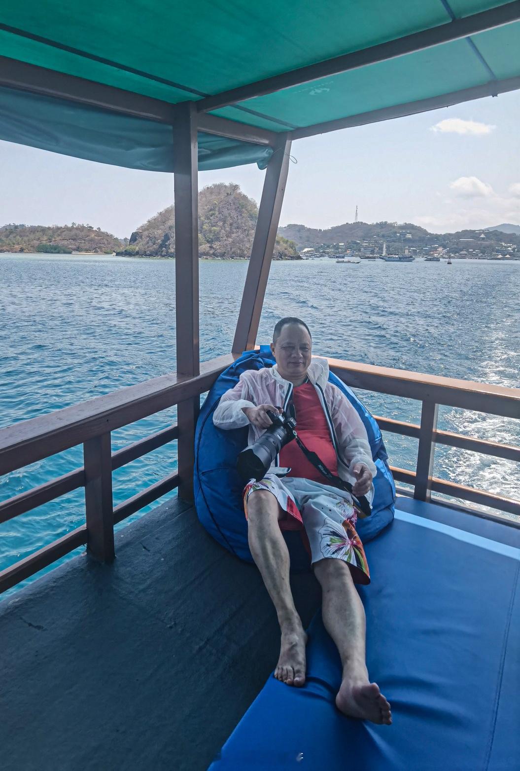 印尼旅行结束很久后，终于找到几张本尊的照片了，有时候真的怀疑自己轻轻的来，没有带