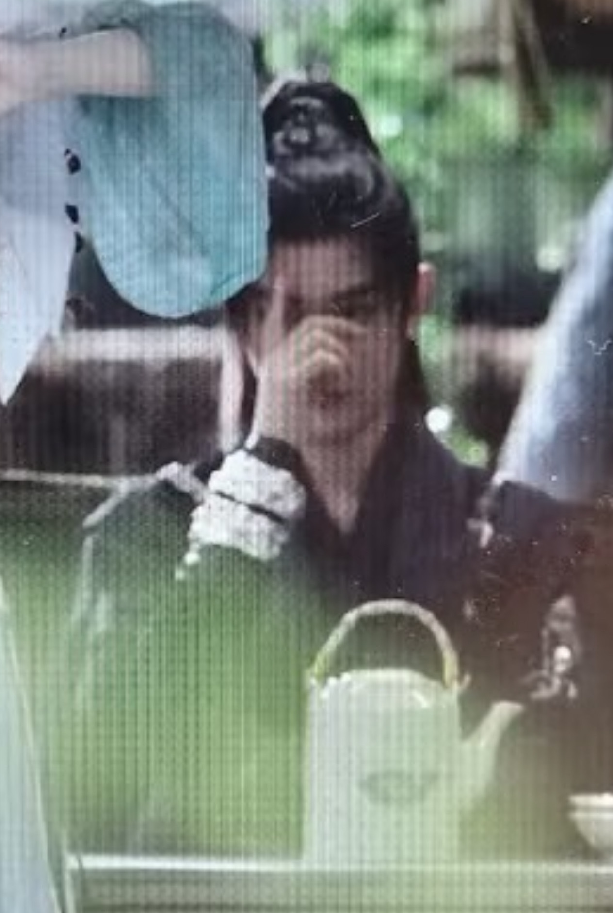 丁禹兮你这是在cos向佐吗？哈哈哈哈，我真的会笑死[哈哈]。 ​​​