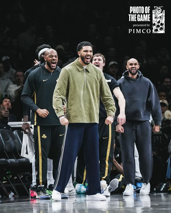 早起看比赛的心情呀~ 准备看比赛的同学举个爪波士顿凯尔特人 ｜Different