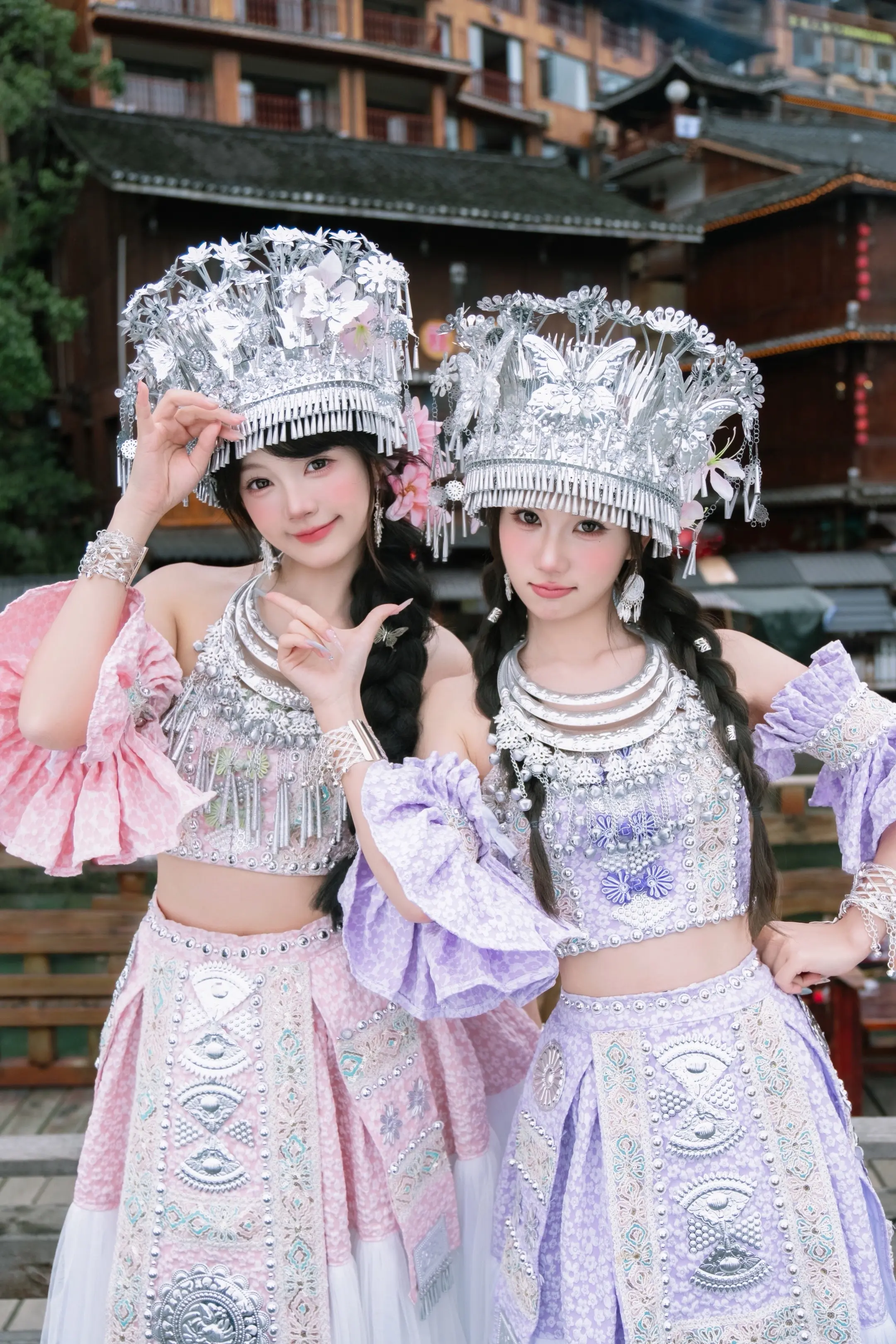 你也偷偷的望着我