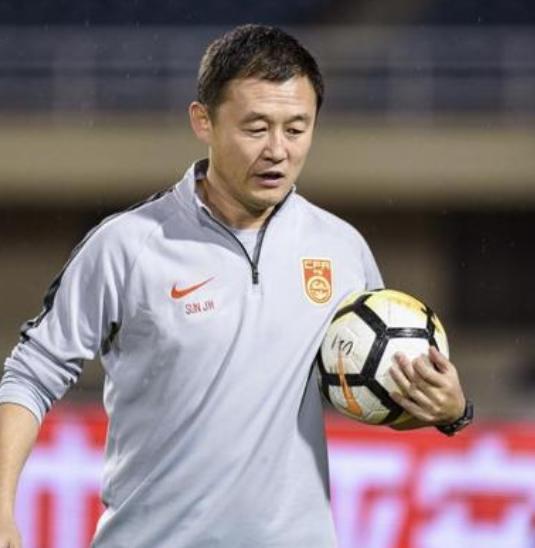 坚决支持前国足名将孙继海的提议：不管这支U23国足队伍能否在24号击败日本队，国