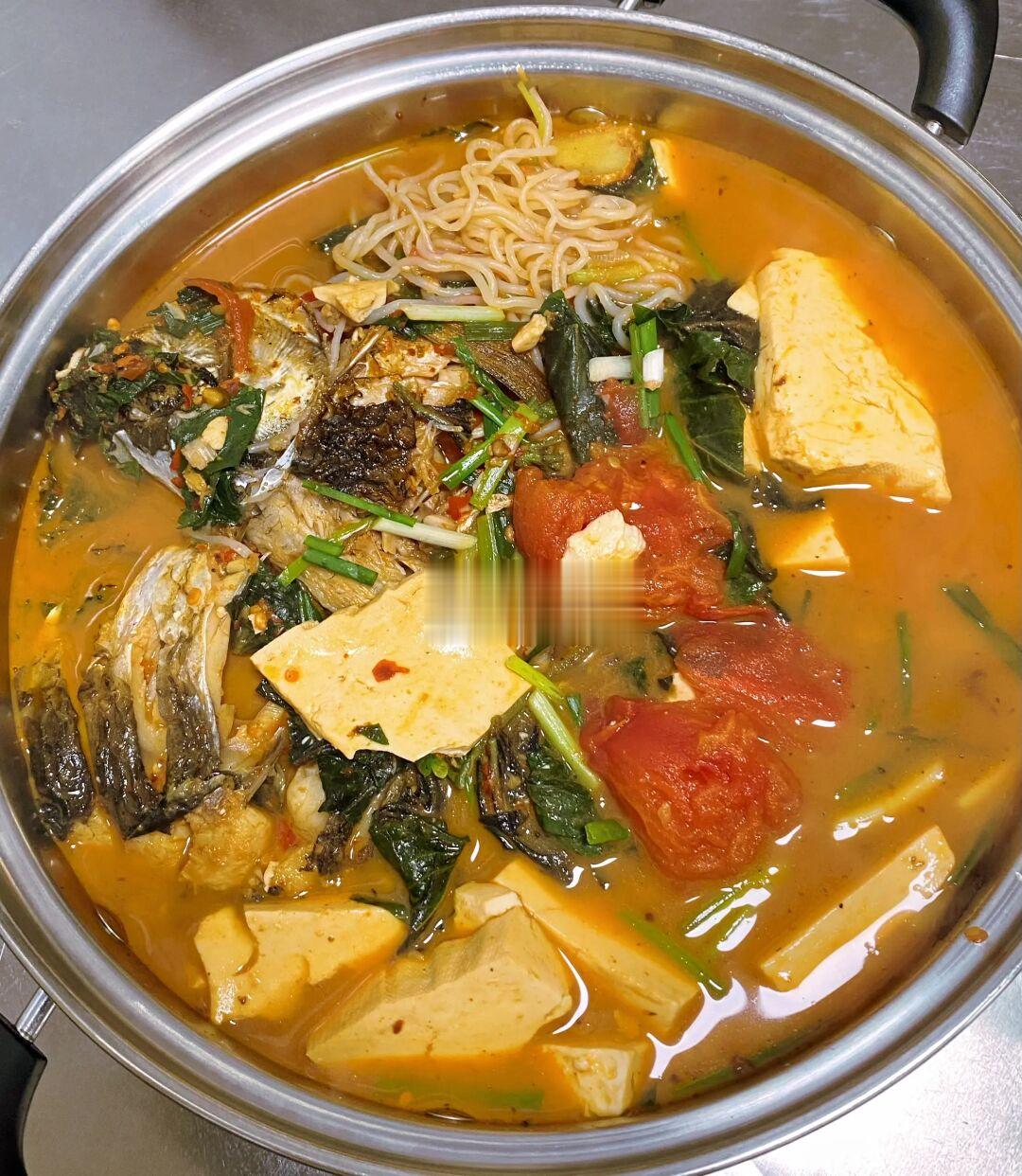 🌟番茄鲫鱼豆腐🌟低脂又超好吃的一锅！