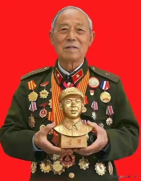江苏溧水老兵赵明才，是雷锋生前亲密战友，他们同年被沈阳军区树为标兵、同住一室。他