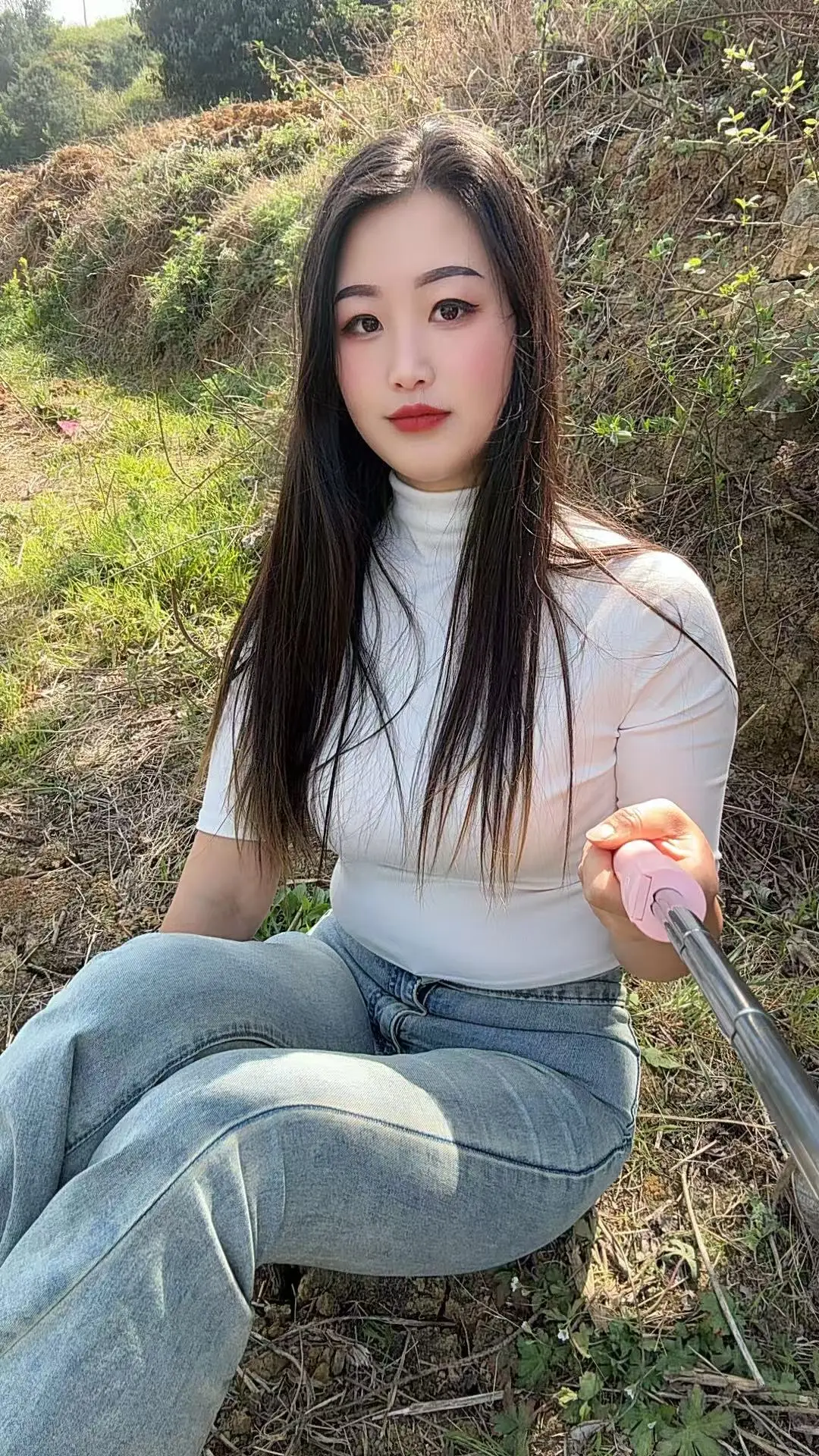 离婚的女人 微胖女生 紧身牛仔裤