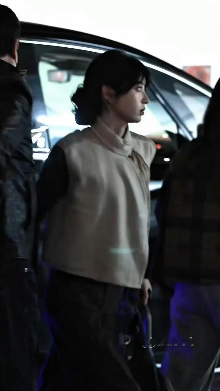 逐玉庆功宴张凌赫田曦薇出席逐玉庆功宴 