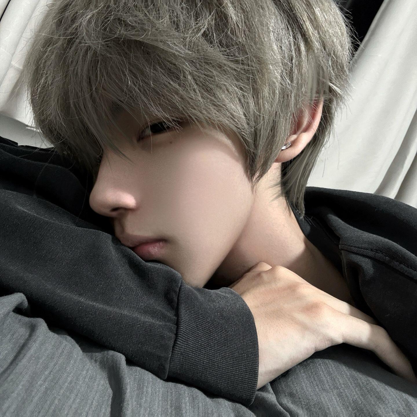 WeChat头像||男生头像|小众风格忧郁氛围感男头 