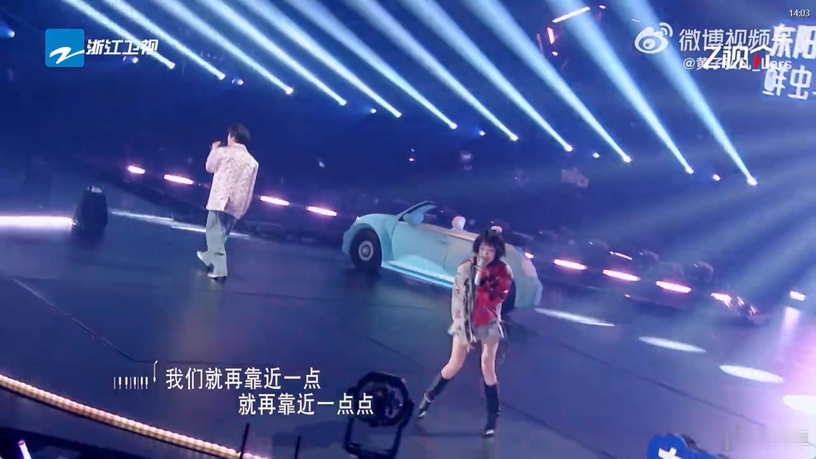黄子弘凡姚晓棠唱一点黄子弘凡姚晓棠合唱一点姚晓棠在合唱里的表现太稳了！她的嗓音始