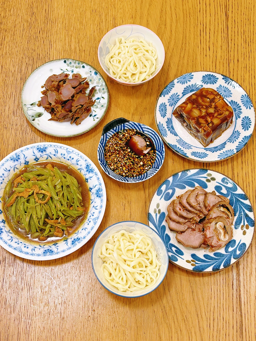 元宵节午餐，手擀面➕卤鸭胗&口条➕肉皮冻