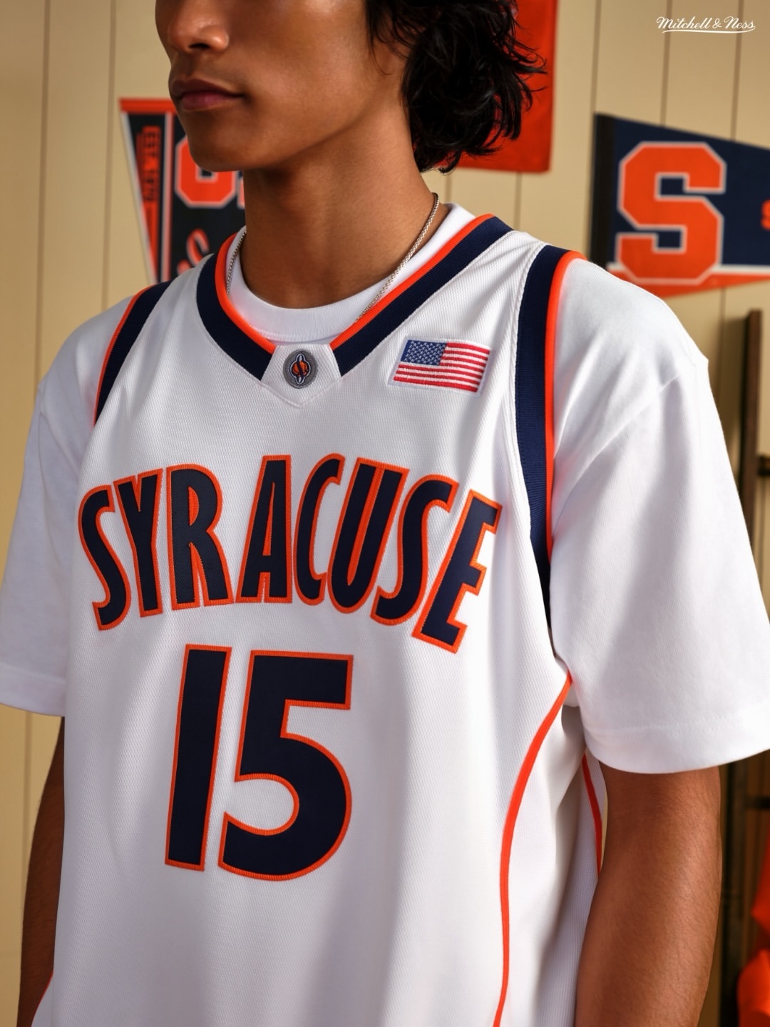 篮天下疯狂三月 是时候穿起大学名将们的球衣为现役才俊们打Call了！ 