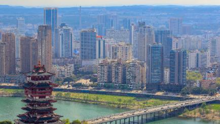 今天咱们来聊一所四川的本科院校——乐山师范学院。
我知道很多四川考生和家长在填志