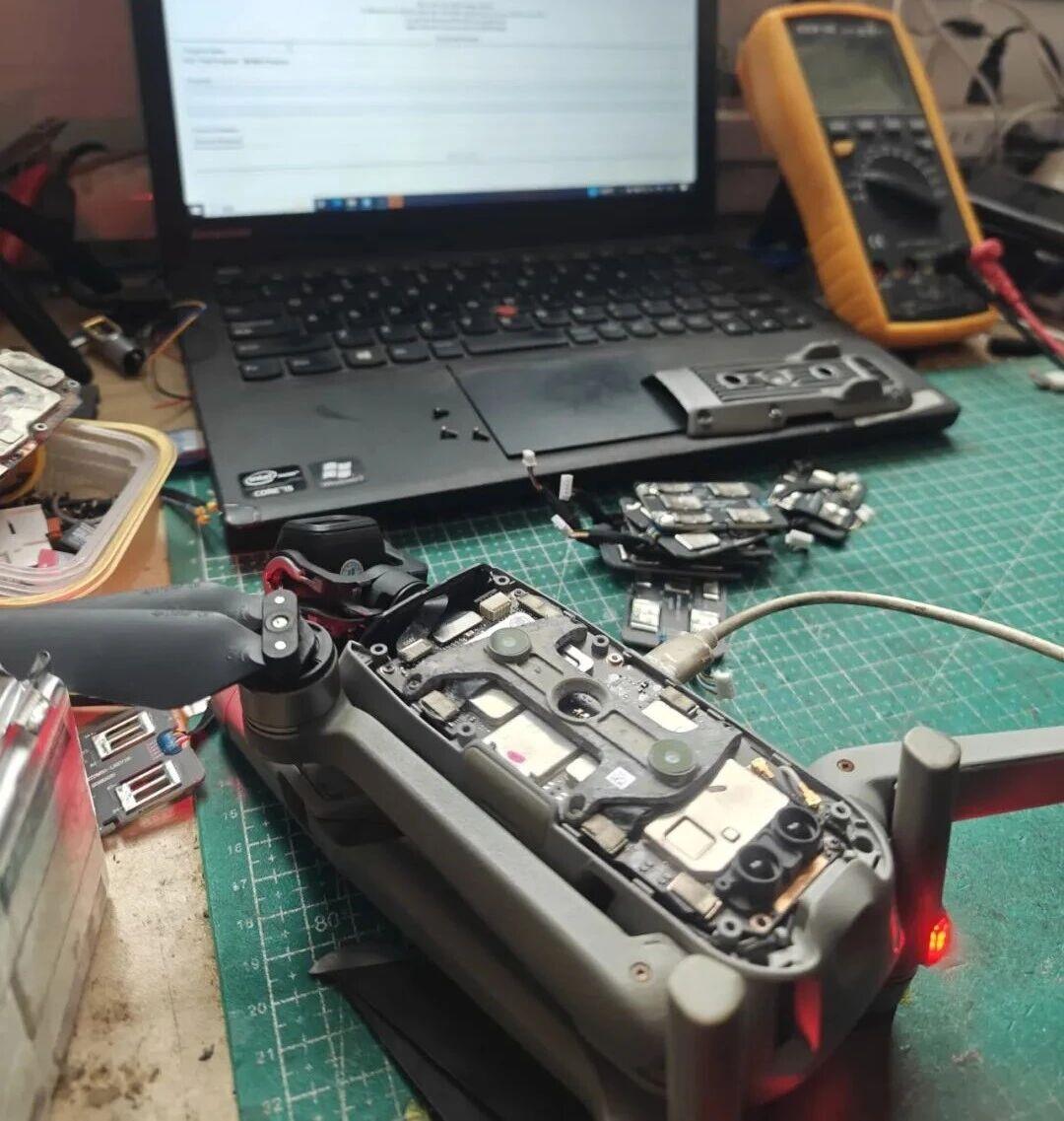 篡改电池数据、解锁飞行限高 上海警方破获5起破解无人机案件