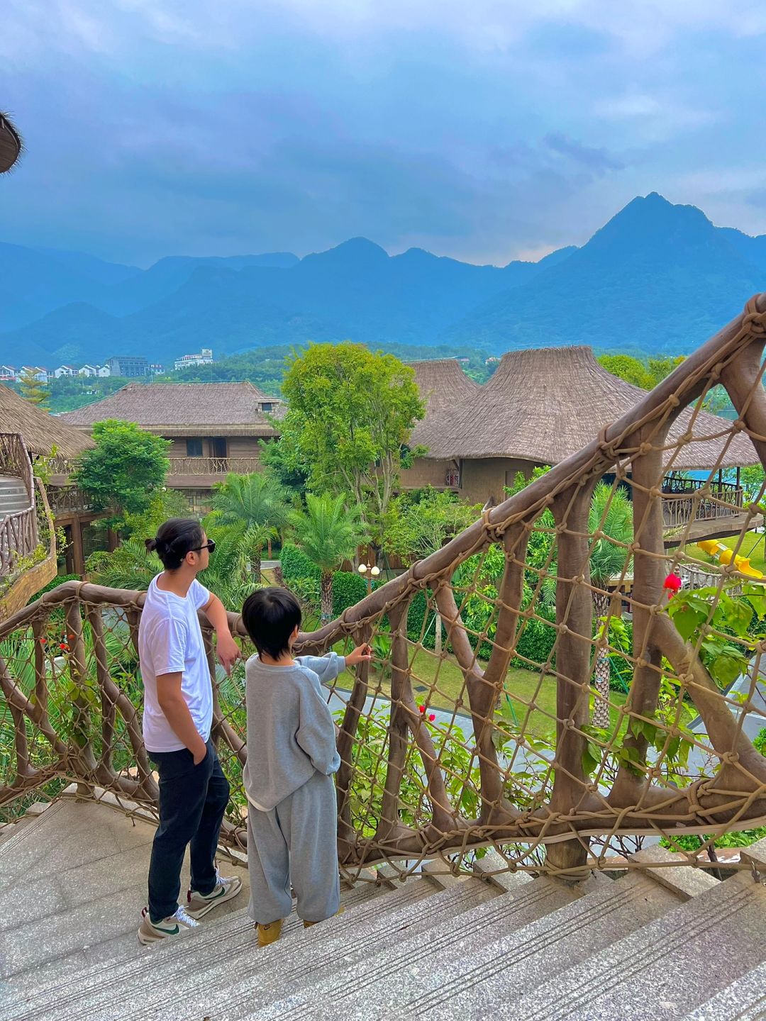 广州周边游，降温了当然一家大小出游泡温泉