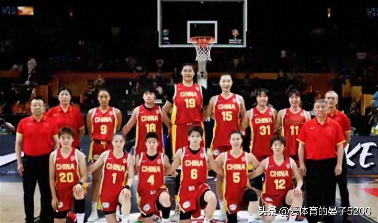 从狂输美国33分，到小赢捷克4分，再到暴赢意大利20分，中国女篮正一步步变得更好