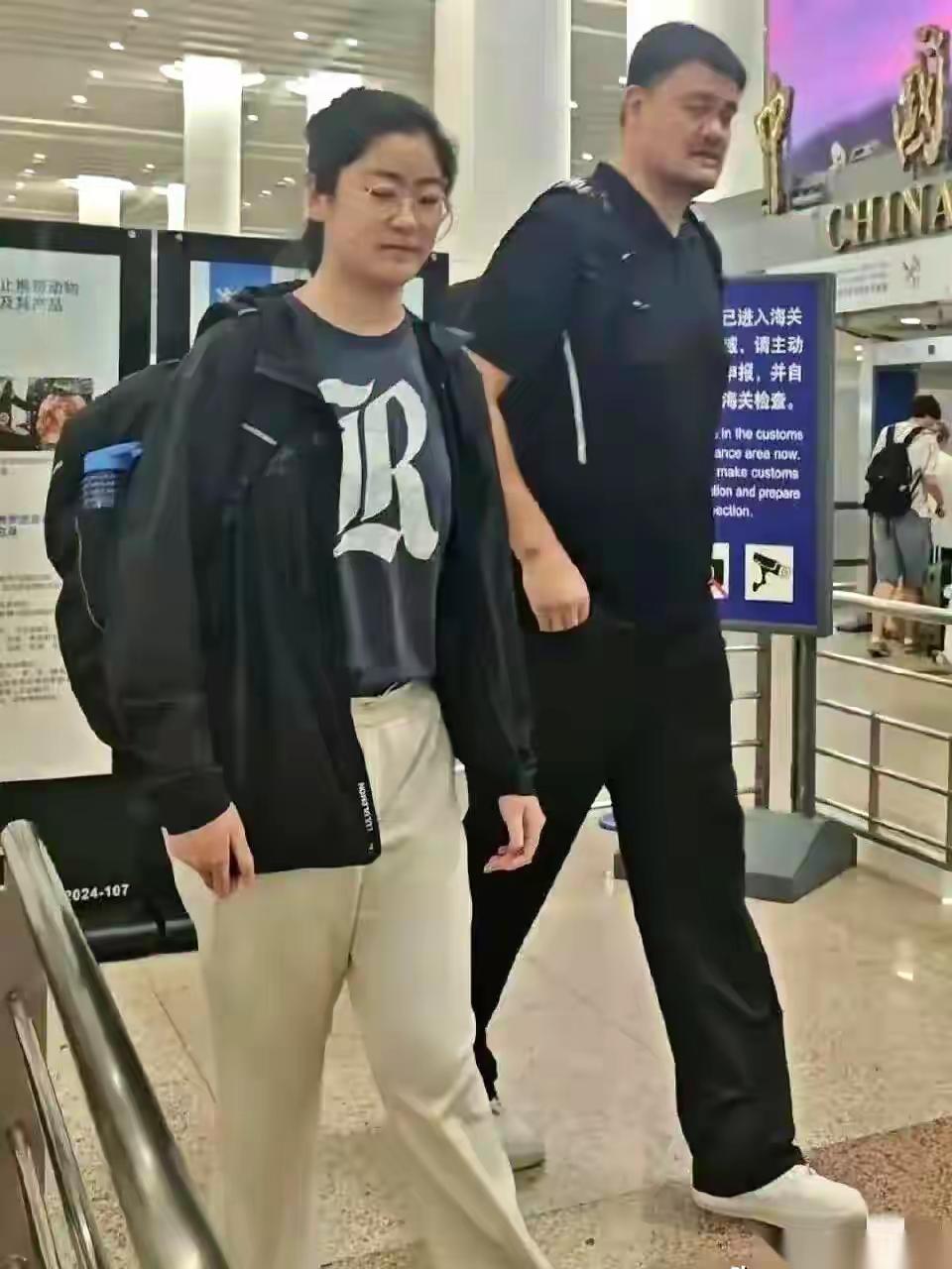 姚明的女儿姚沁蕾，感觉好多人都在替她未来的男朋友发愁。姚明是中国篮球里程碑式人物
