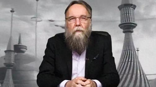 普京智囊做出预言：下一个爆发战争的地方不是台海，也不是南海！杜金这人说话可不是瞎