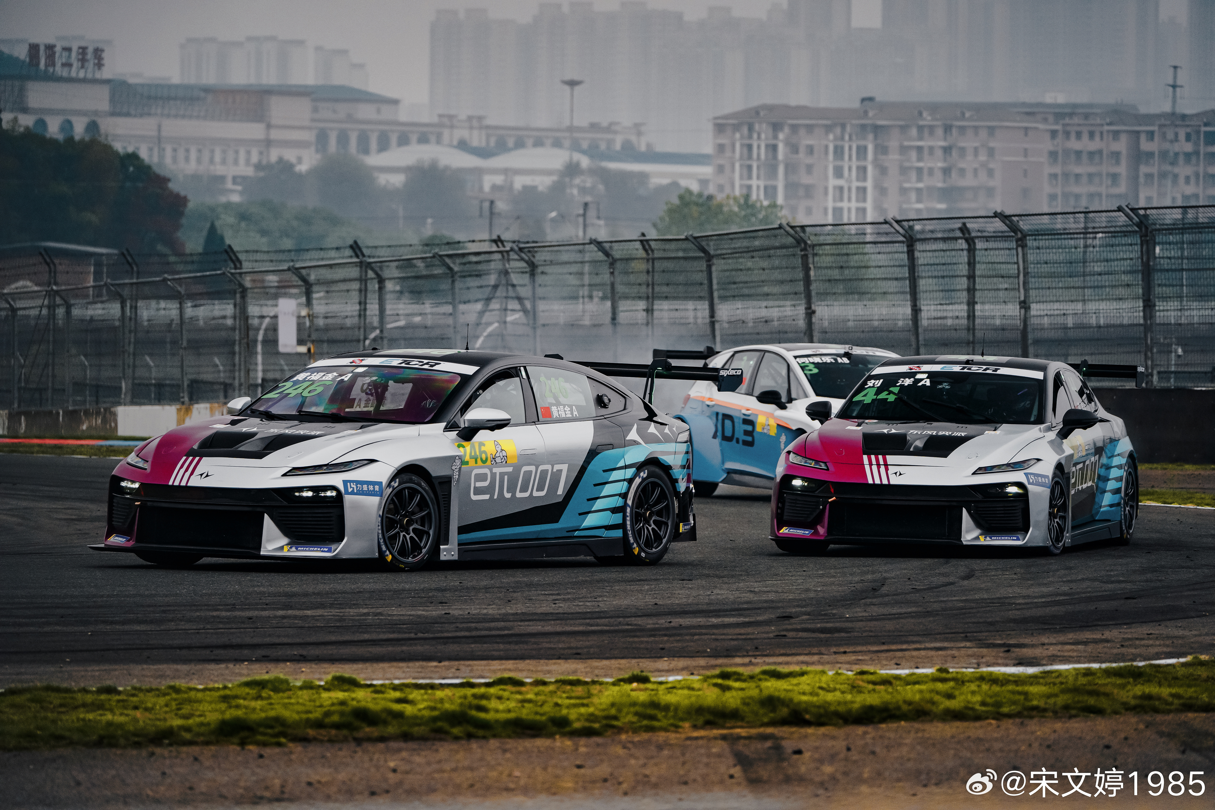 我对东风奕派eπ007+路转粉，就是从前两周CTCC株洲收官站多了个“电动杯”开