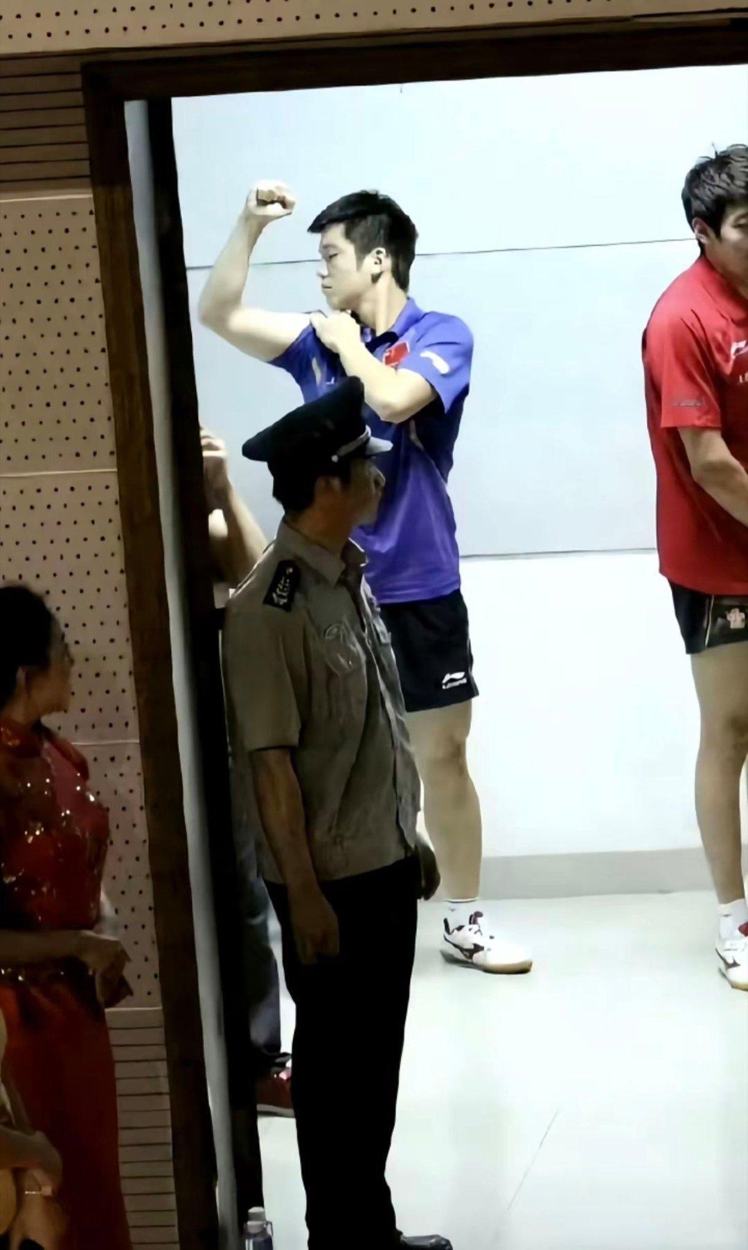 小东💪🏻Self-appreciation muscle💪🏻 