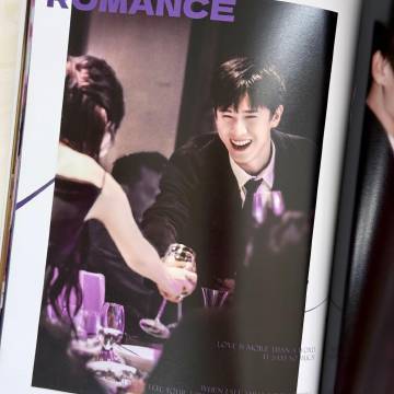 昀牵孟绕碰杯  孟子义李昀锐碰杯，救命这个图一整个代入了啊！太好嗑了孟子义李昀锐