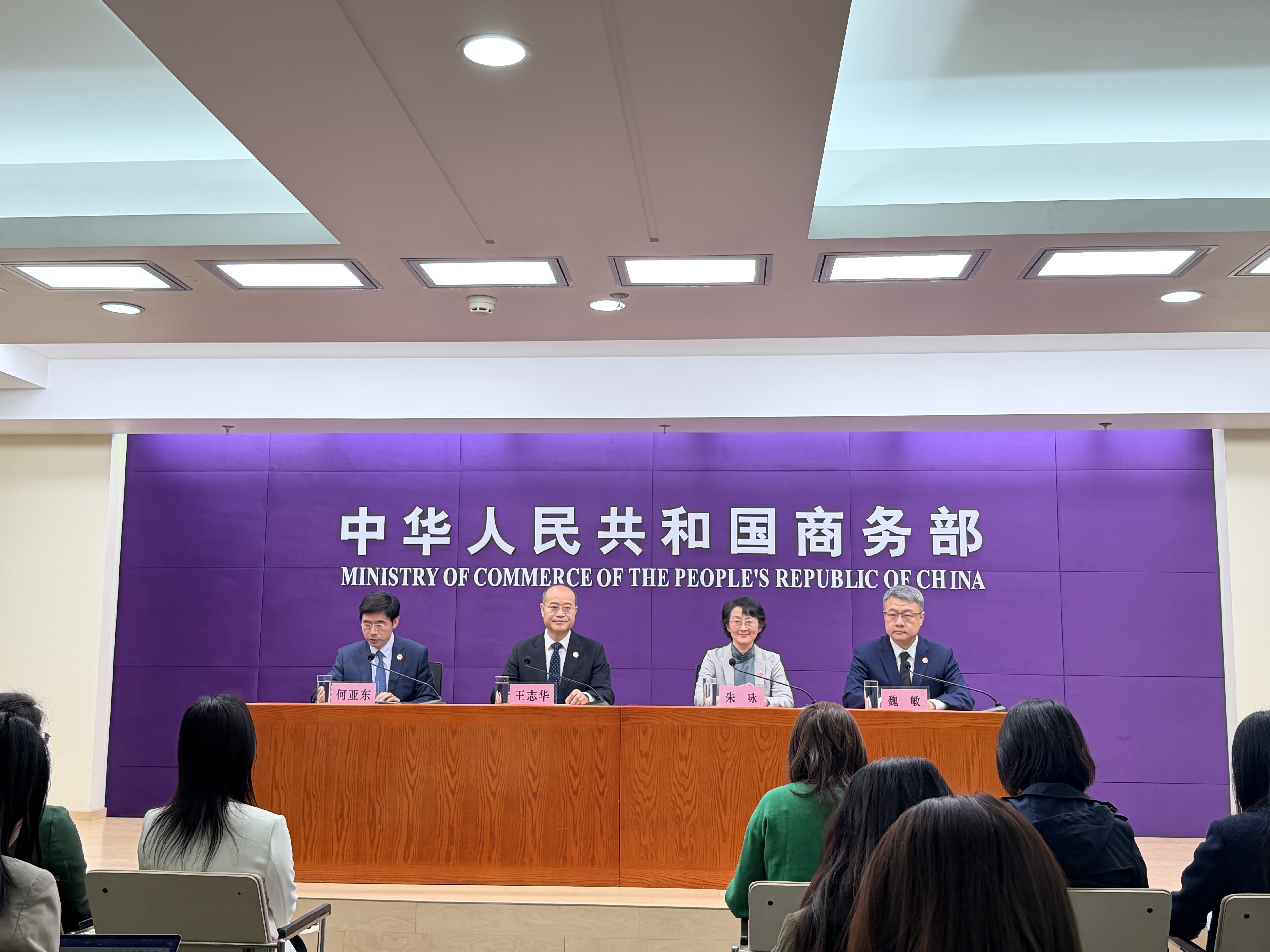 广交会下周开幕：预登记采购商超20万，中东客商参会意愿仍强烈