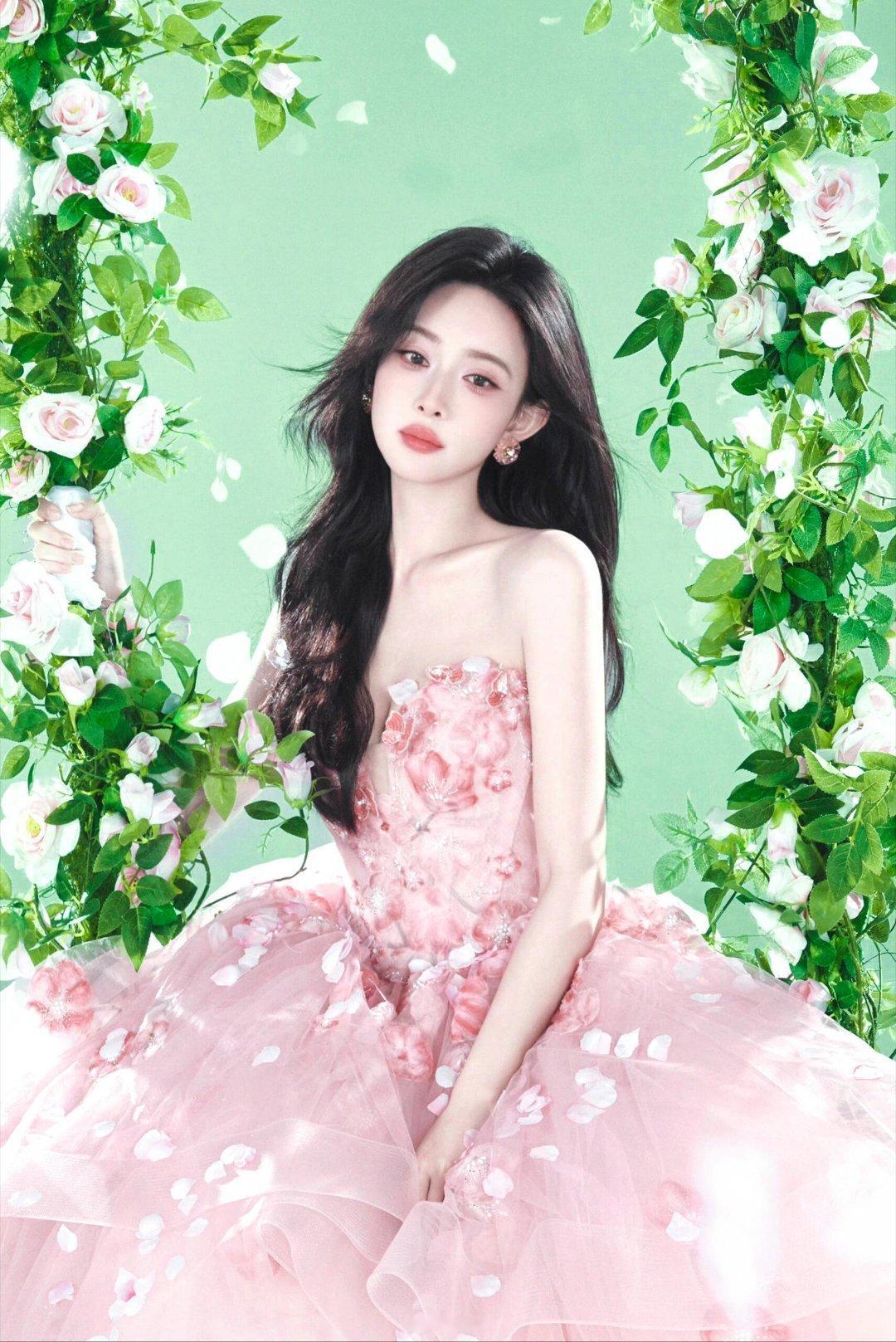 𝙒𝙚𝘾𝙝𝙖𝙩|孟子义 | 女生头像｜甜妹｜关晓彤头像｜头像分享｜女明