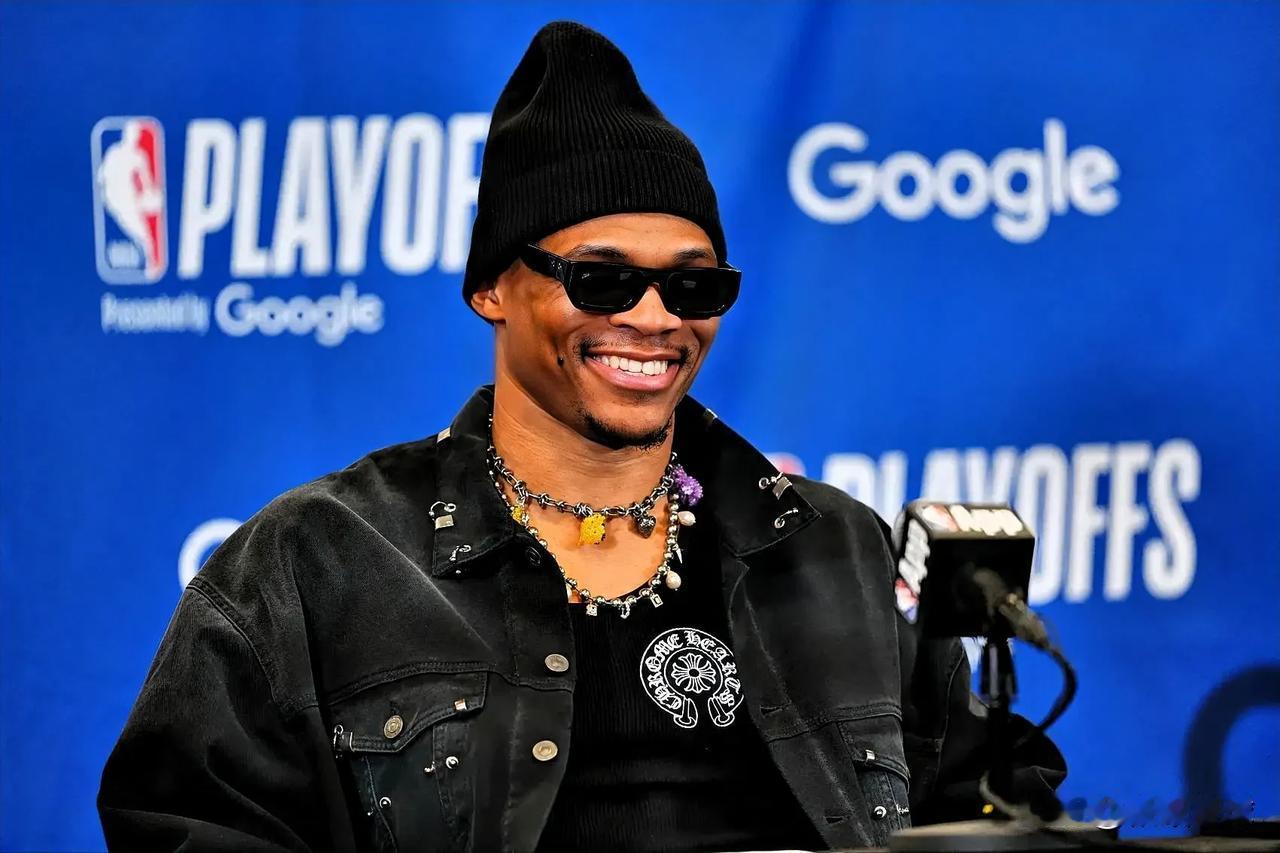 蒂格居然在节目中力挺威少！

前NBA球员蒂格在播客节目中谈起威少时表示：“威少