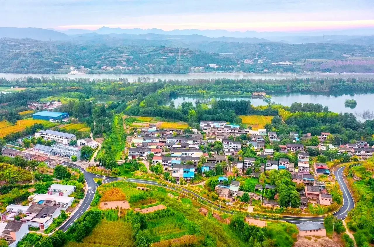 自古名胜河清口   红色老区河清乡。     文旅融合，得天独厚！大峡...