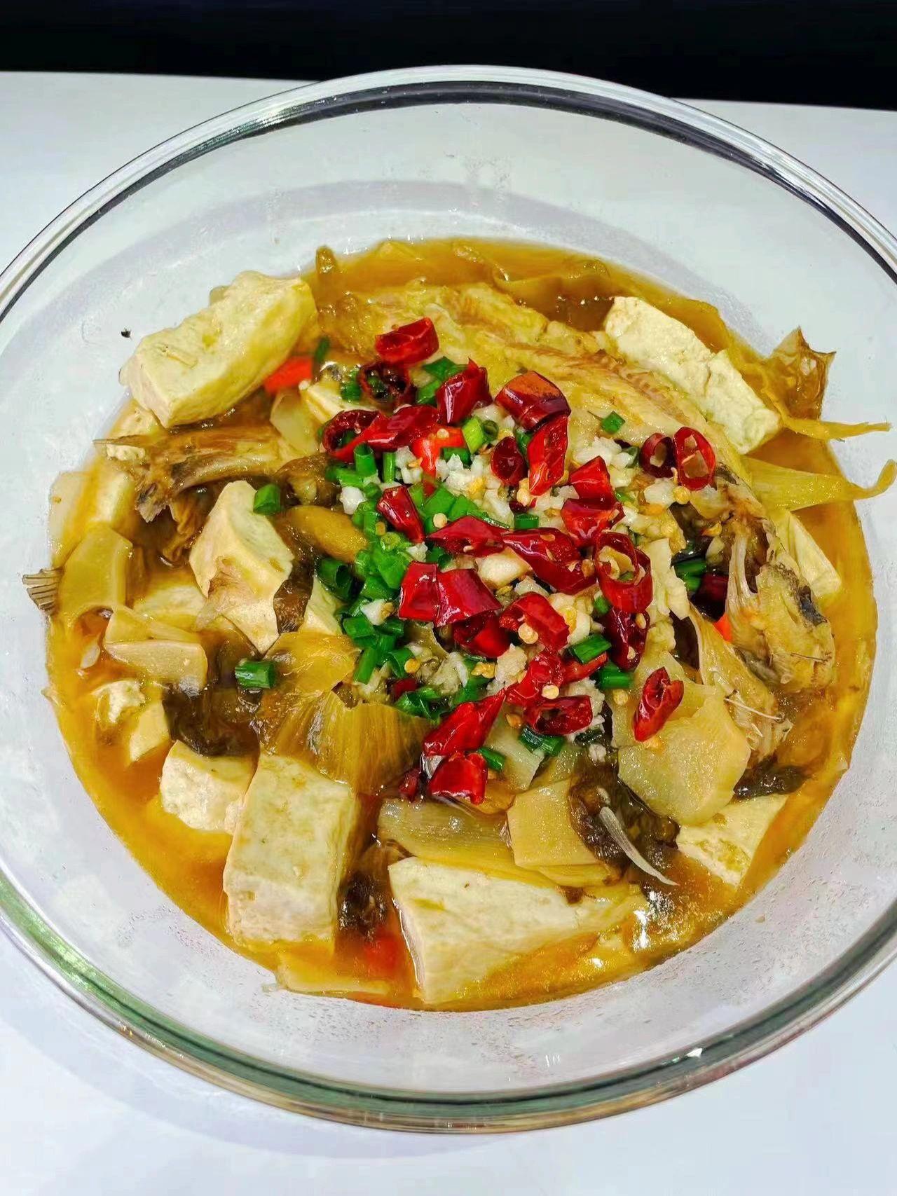 这个金汤酸菜鱼比饭店的还好吃

不信你来我家吃，酸酸辣辣真的泰开胃啦，新手小白都