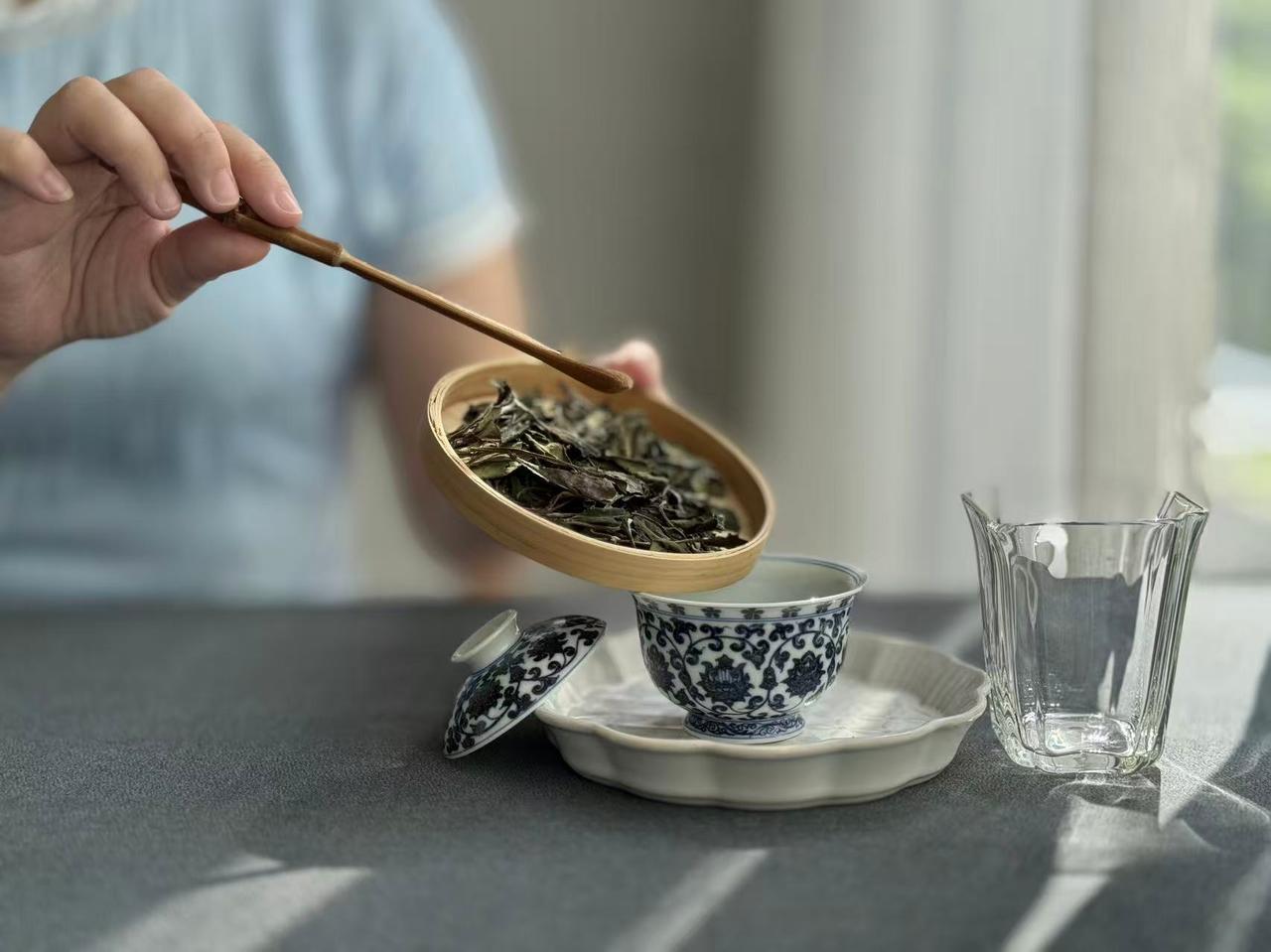 茶器界3大智商税，好多人都在用！
买茶具，以下3类一定要慎买，因为坑太多了！
◆