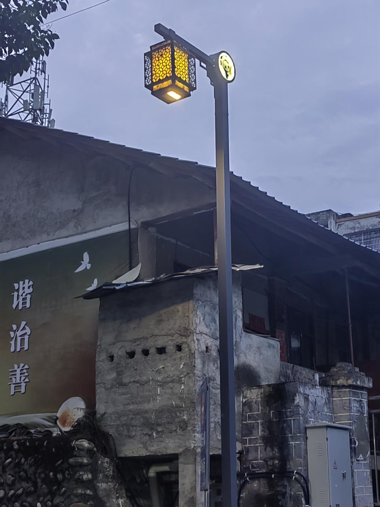 你想与男人拥有天长地久的爱情吗?
青春期时
我就懵懵懂懂的渴望
天长地久的爱情