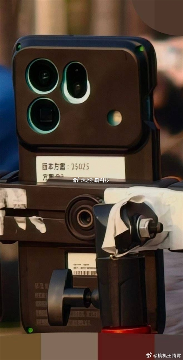 OPPO 要发 Find X9s 系列和 Ultra 版，最近有人拍到 Find