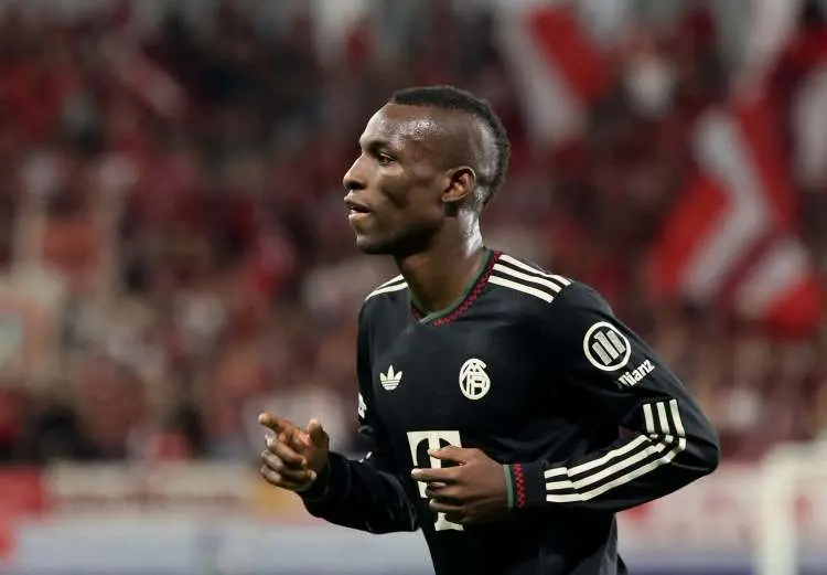 太阳报消息，雅克松不想回切尔西，她下定决心留在拜仁，帮助球队赢得冠军奖杯，他在拜