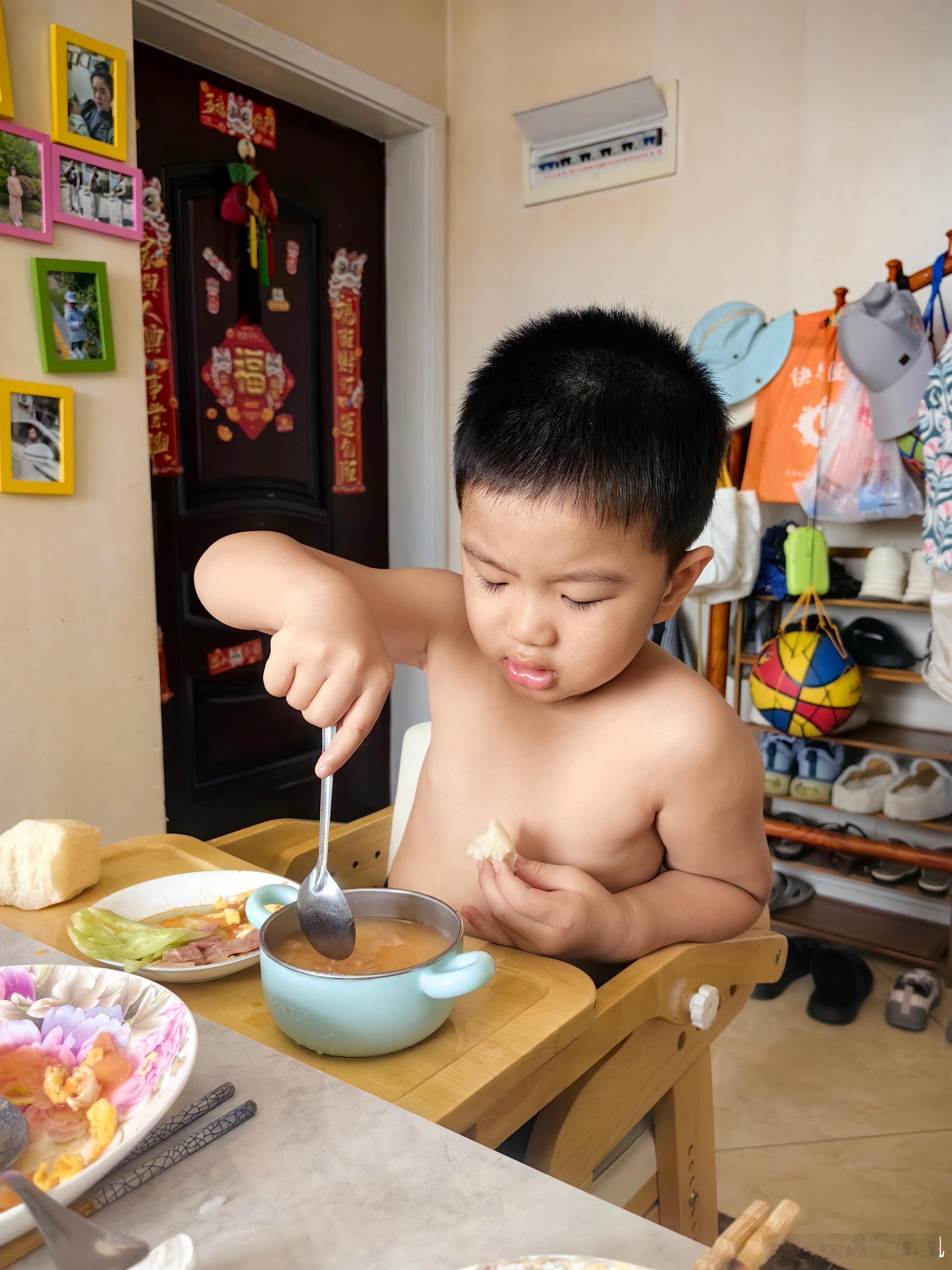 我的神啊～还没吃完。 漯河·昌建·东外滩