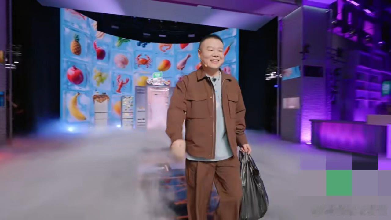 岳云鹏看身材就是爱吃的天才厨人 馋门本身只是节目趣味设定，算不上正式身份，岳云鹏