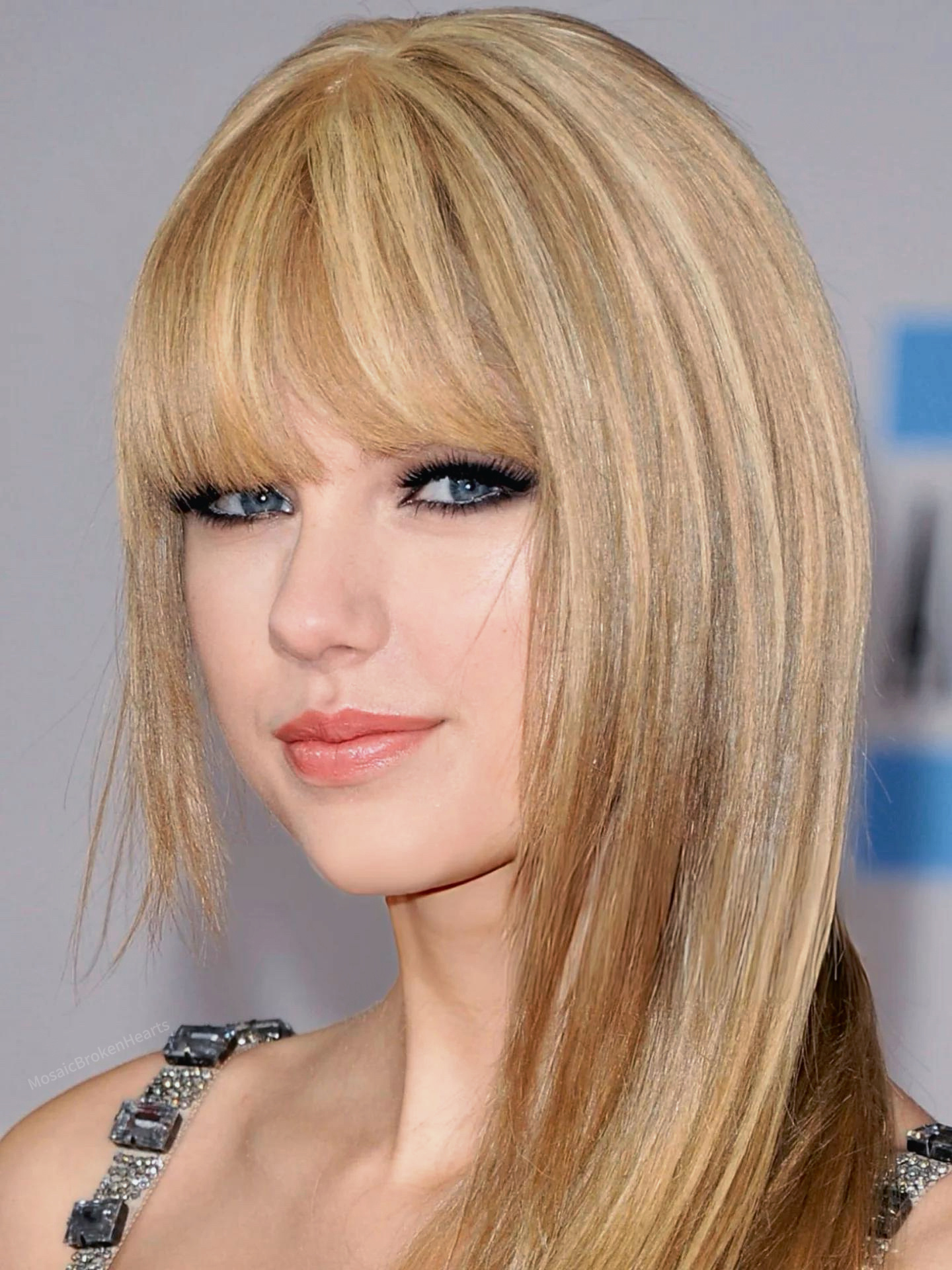 ✨谁能想到Taylor Swift的这组造型已经是16年前的了…拍摄于2010年