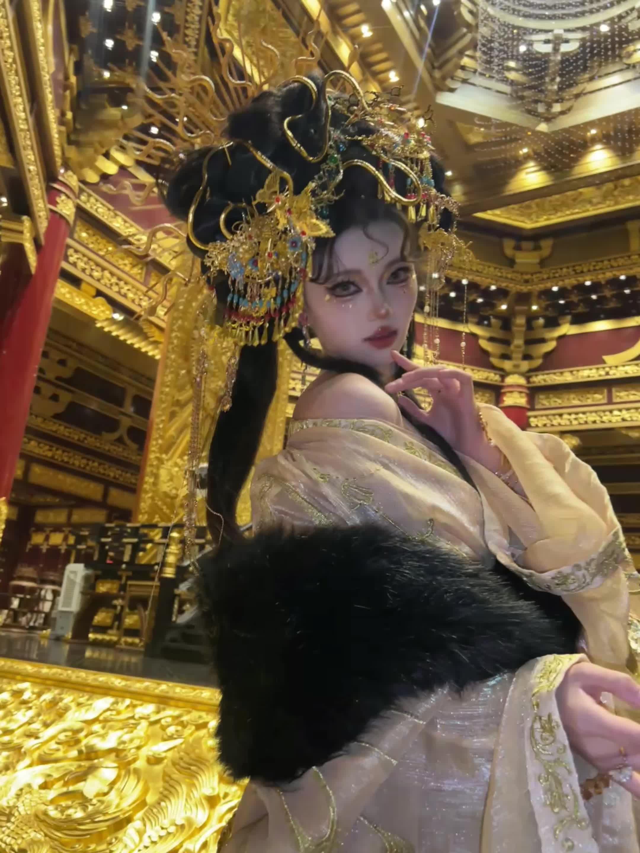 金蛇娘娘你就是我的神！