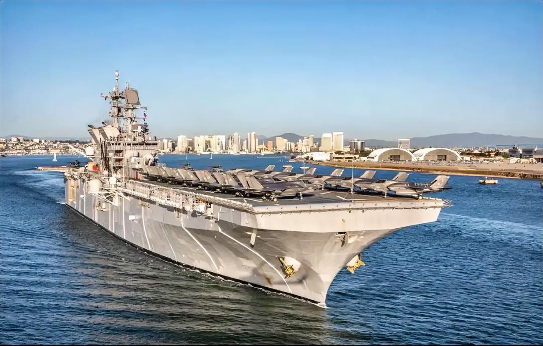 根据多家美国媒体报道，美国国防部已下令驻防日本的两栖力量——“的黎波里”号两栖戒