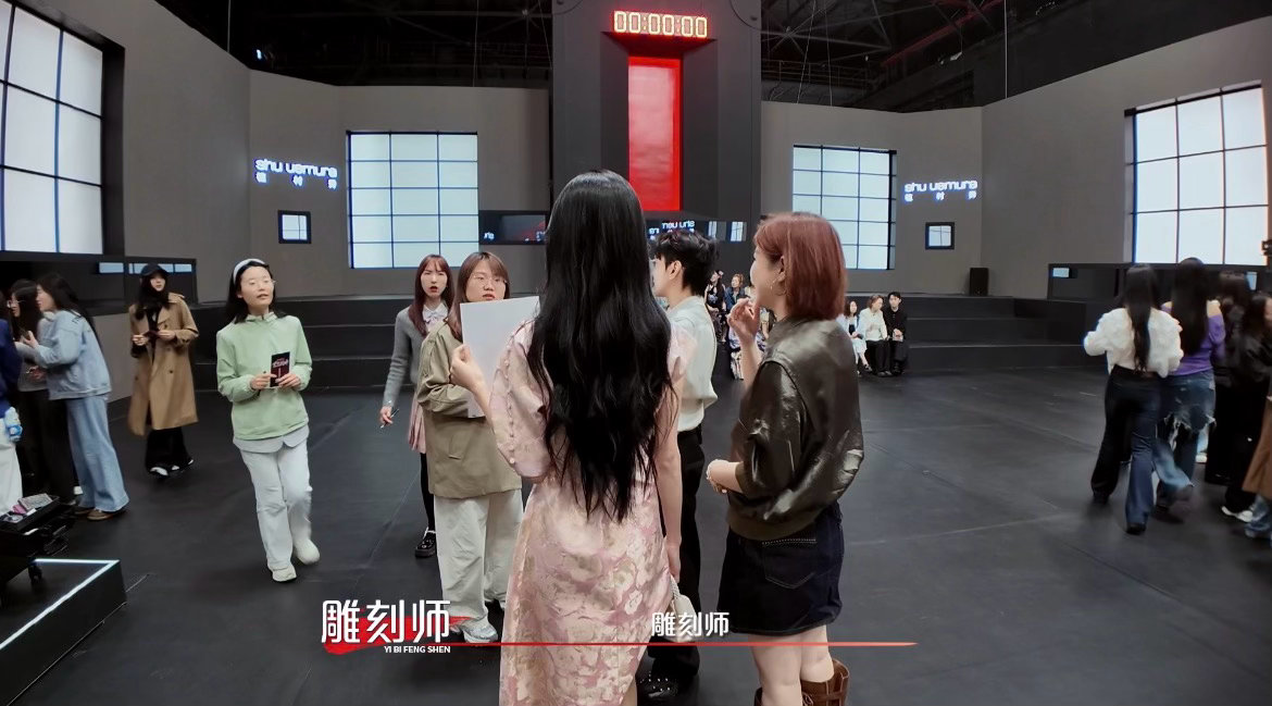 杜华往那一站自带拉票效果杜华人还怪好的谁懂啊！往那一站这拉票影响力直接拉满了，原