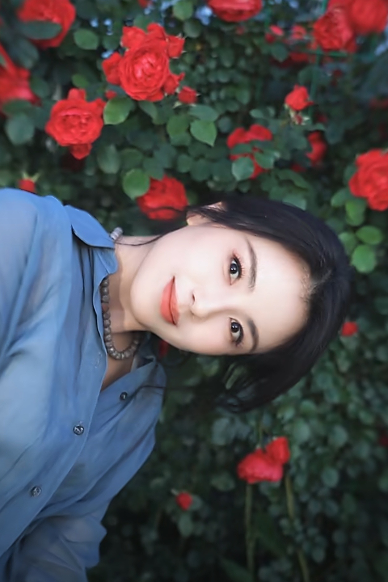 刘涛歪头