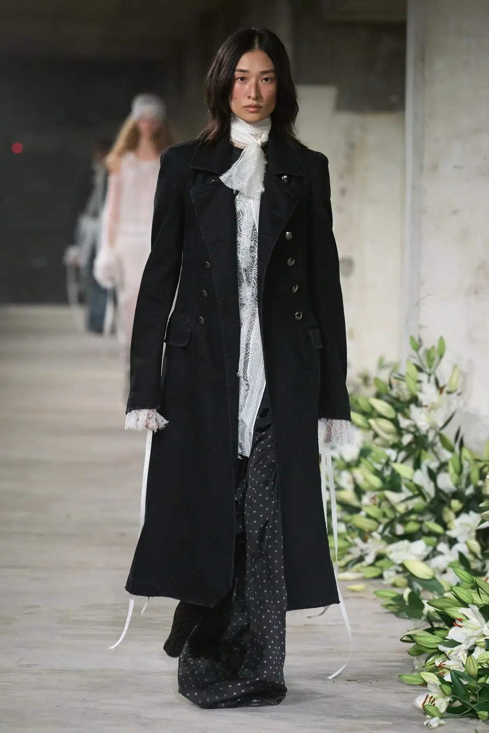 Ann Demeulemeester SS 2025｜浪漫极简主义