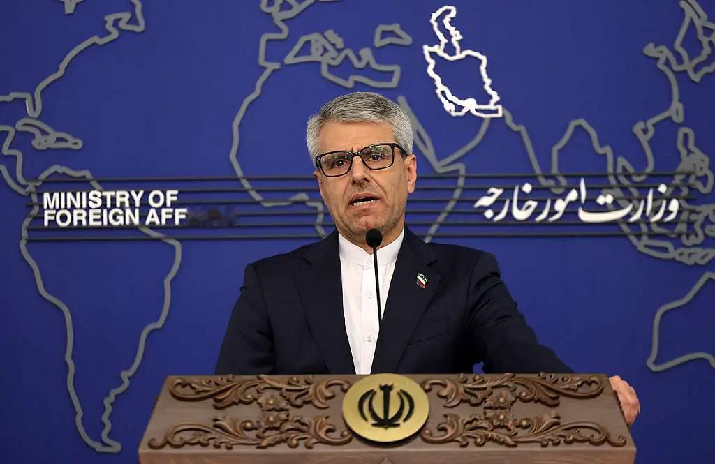 【不屈不挠，伊朗坚决维护国家主权和利益】
伊朗外交部发言人伊斯梅尔·巴哈伊4月2