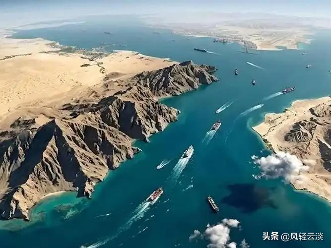 突发！关键航道出事，大量油轮堵在原地，航运紧急踩刹车
 
霍尔木兹海峡突然爆出商