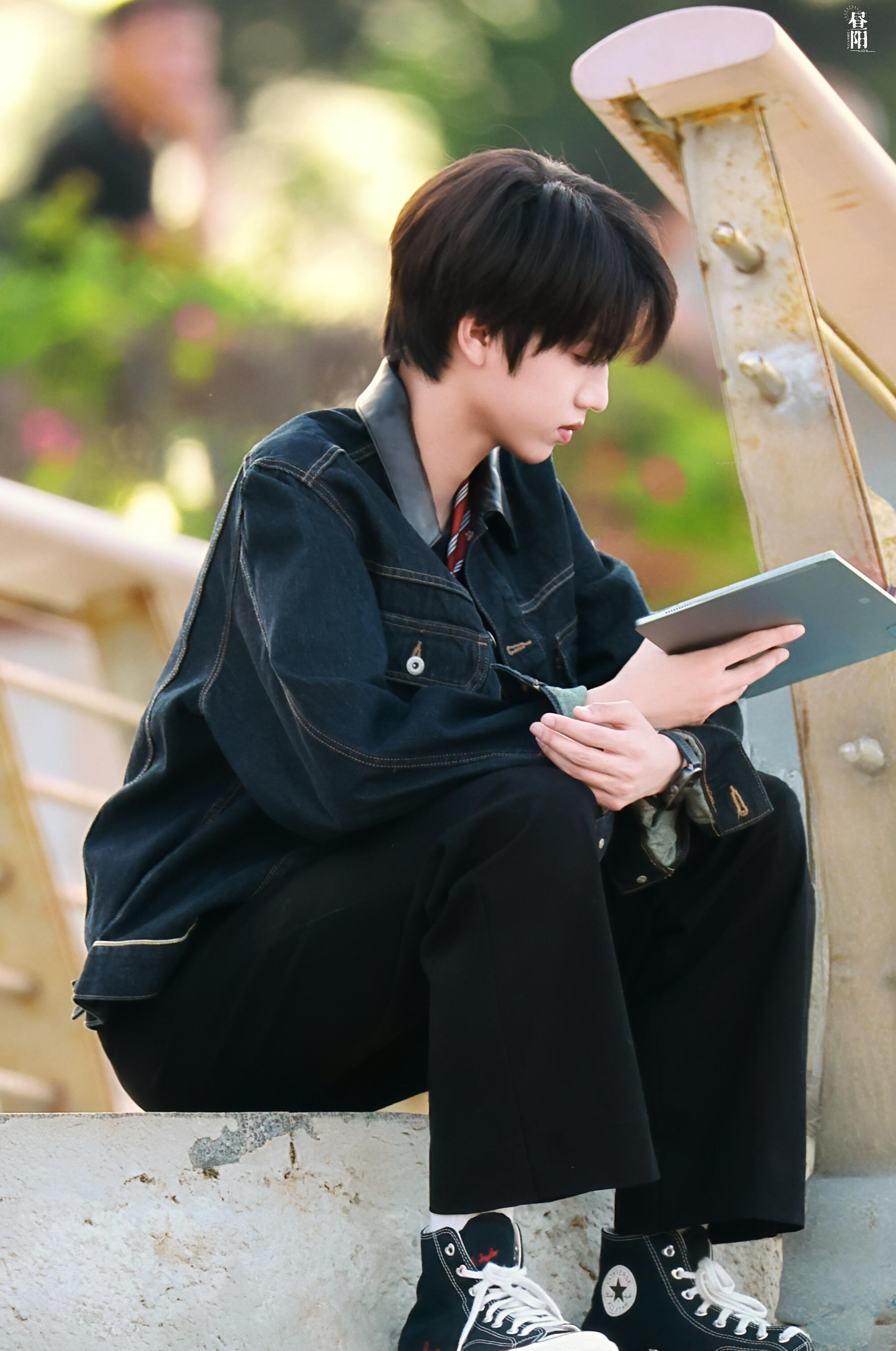 张桂源 张桂源愚人节神图 张桂源干净、清爽、少年感拉满，直接把颜值天花板焊死～帅