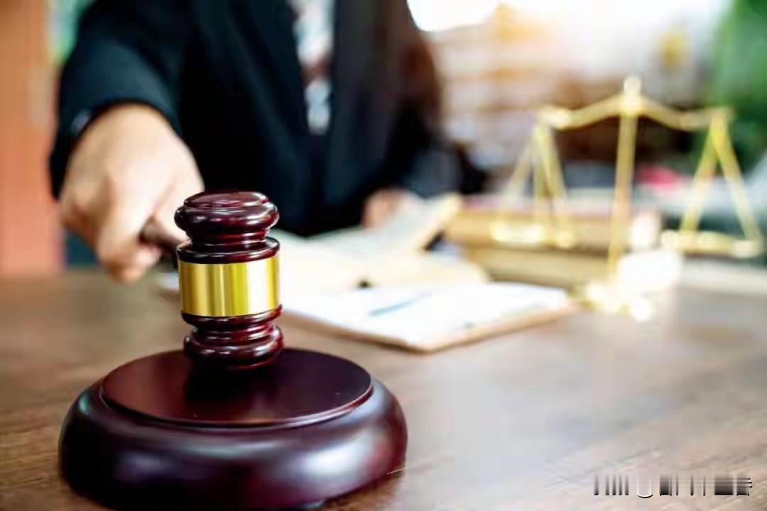 58岁的“落马厅官”褚中志真是让人惊掉下巴。2015年他就因受贿罪被查，获刑12