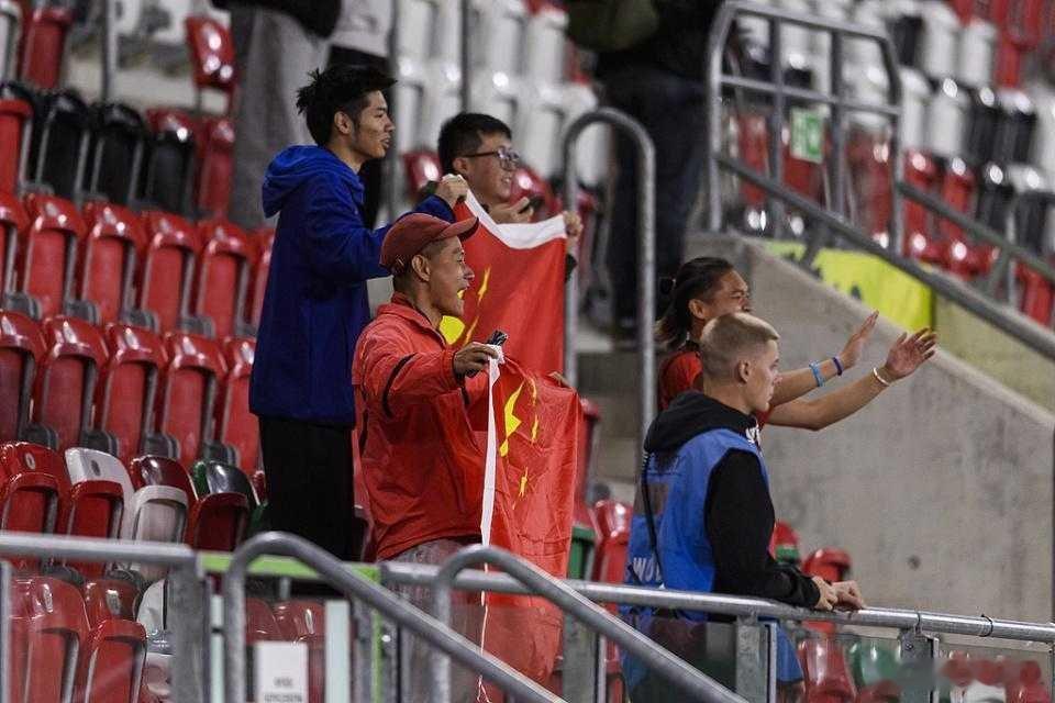 中国U20女足时隔20年晋级世界杯16强 恭喜！中国女足力压2队，躺进U20世界