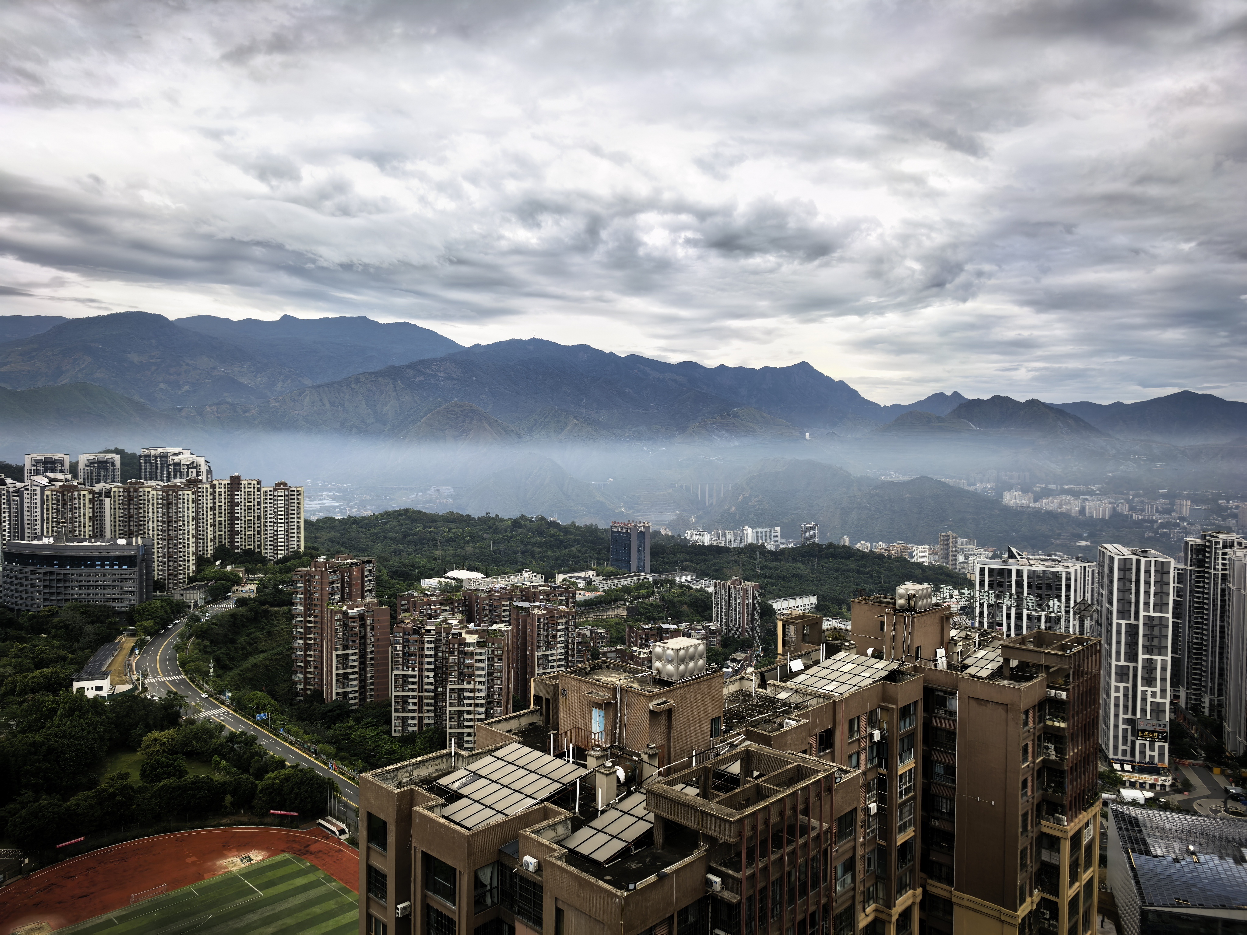 假期倒计时:1天，大家都玩high了没？我好想上班[捂嘴哭] ​​​