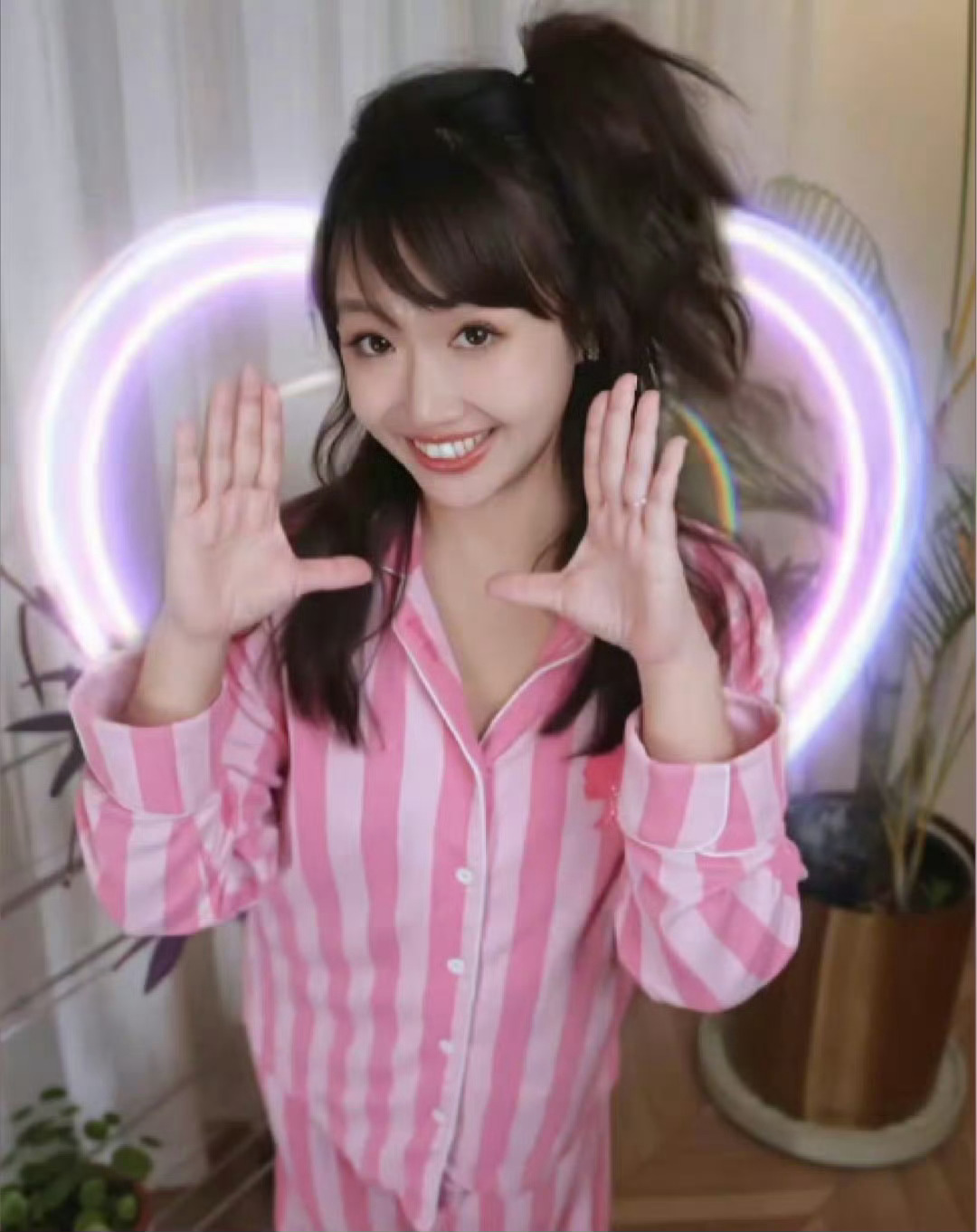 娱乐圈 瘦气瘦的前提一定要健康啊～有一说一 麦琳瘦下来真的很美啊！ ​​​