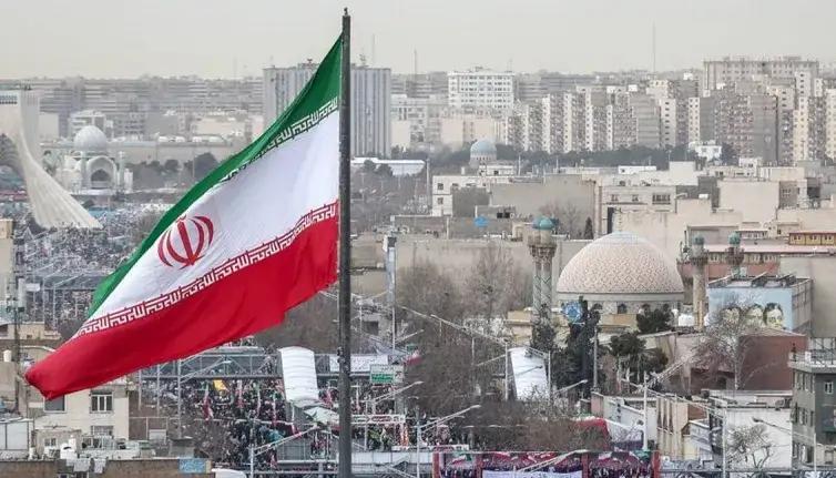 伊朗学校已转为线上教学，伊朗已做好持久战的准备

4月16日，中东局势再度升级。