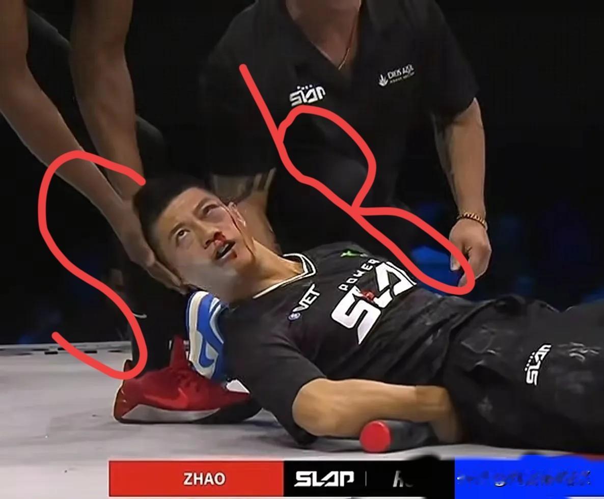 通背拳传人赵洪刚，这一次被啪啪打脸了！
之前宣传的有多厉害，现在就有嘲讽的多惨！